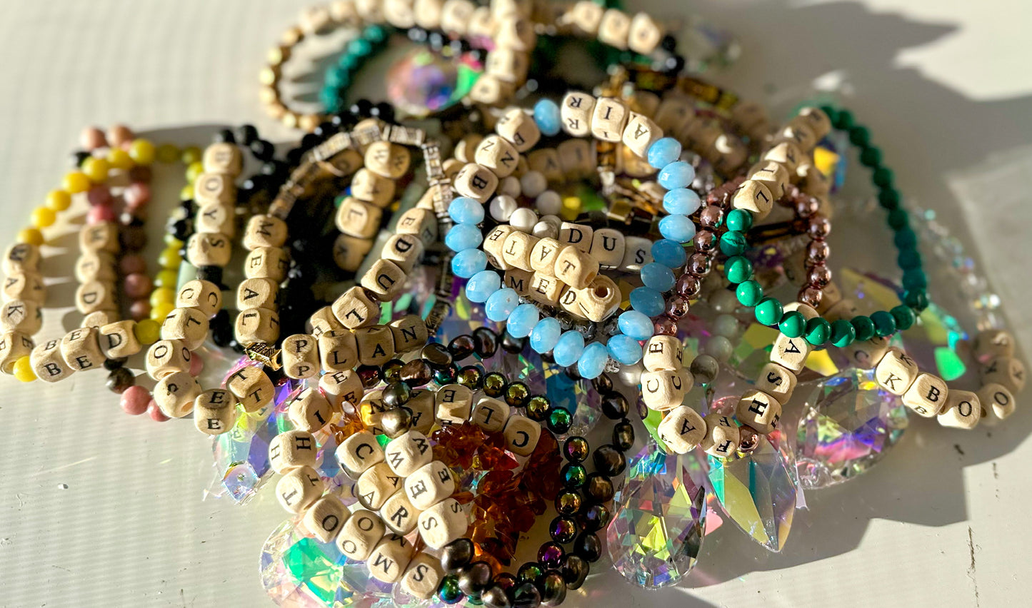 Customizable Reminder Gemstone Bracelet