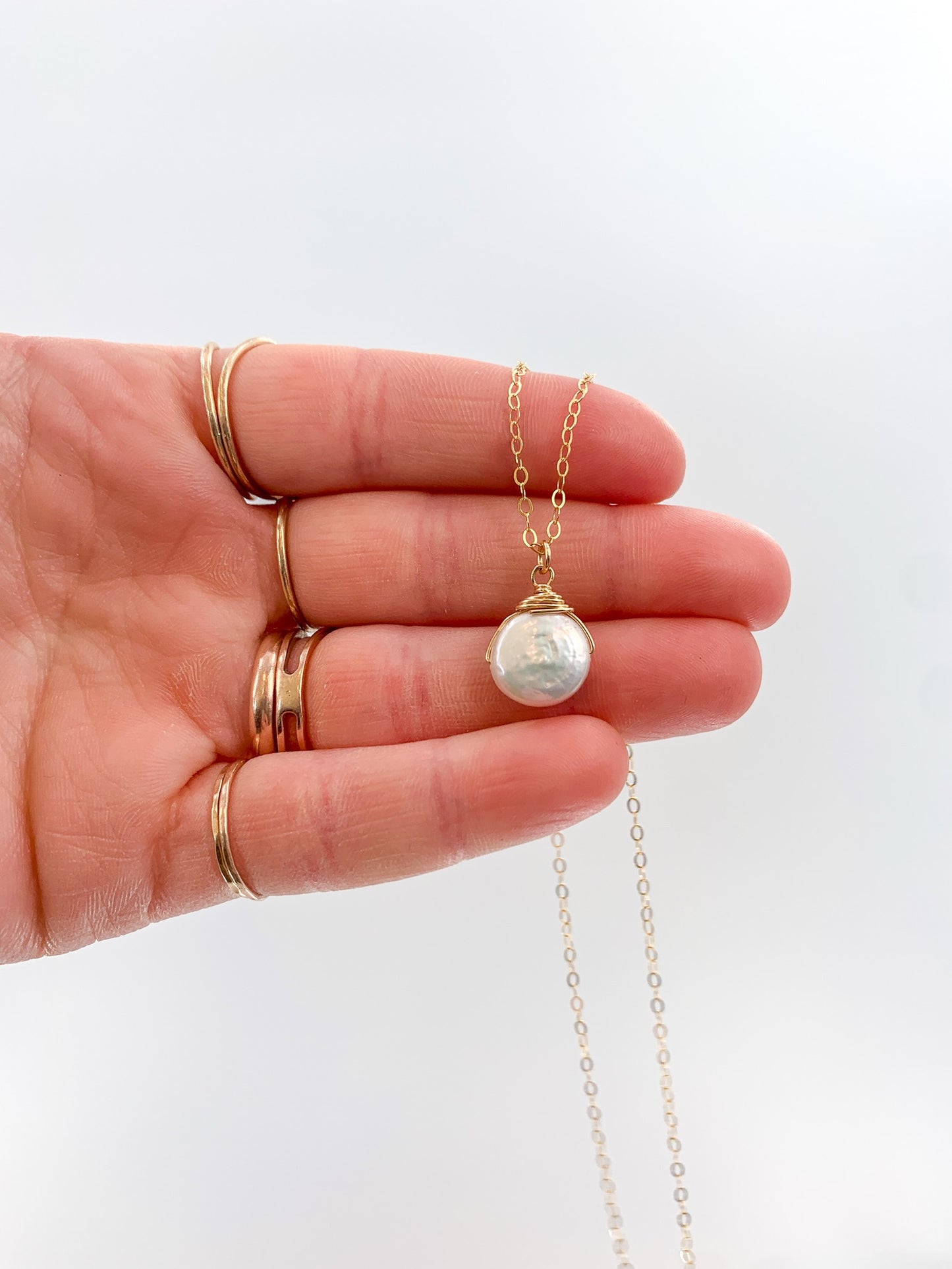 Simple Pearl Coin Necklace