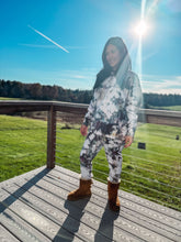 Load image into Gallery viewer, Tie Dye Unisex Sweatshirt