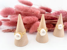Load image into Gallery viewer, Pearl Wire Wrapped Ring