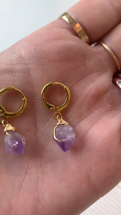 Huggie Raw Gemstone Earring