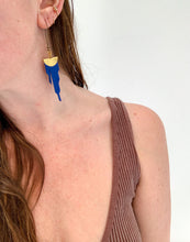 Load image into Gallery viewer, Graduated Suede Fan Earring